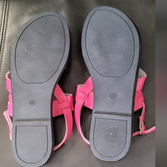 Sandals - Picture 2 of 2